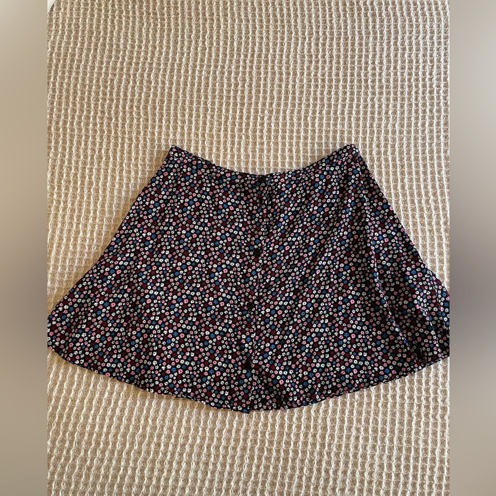 Floral mini skirt